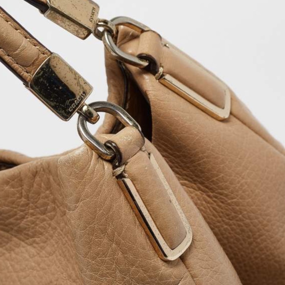 COACH EUC Madison Bag w/hang tag &unbranded scarf - Picture 10 of 13